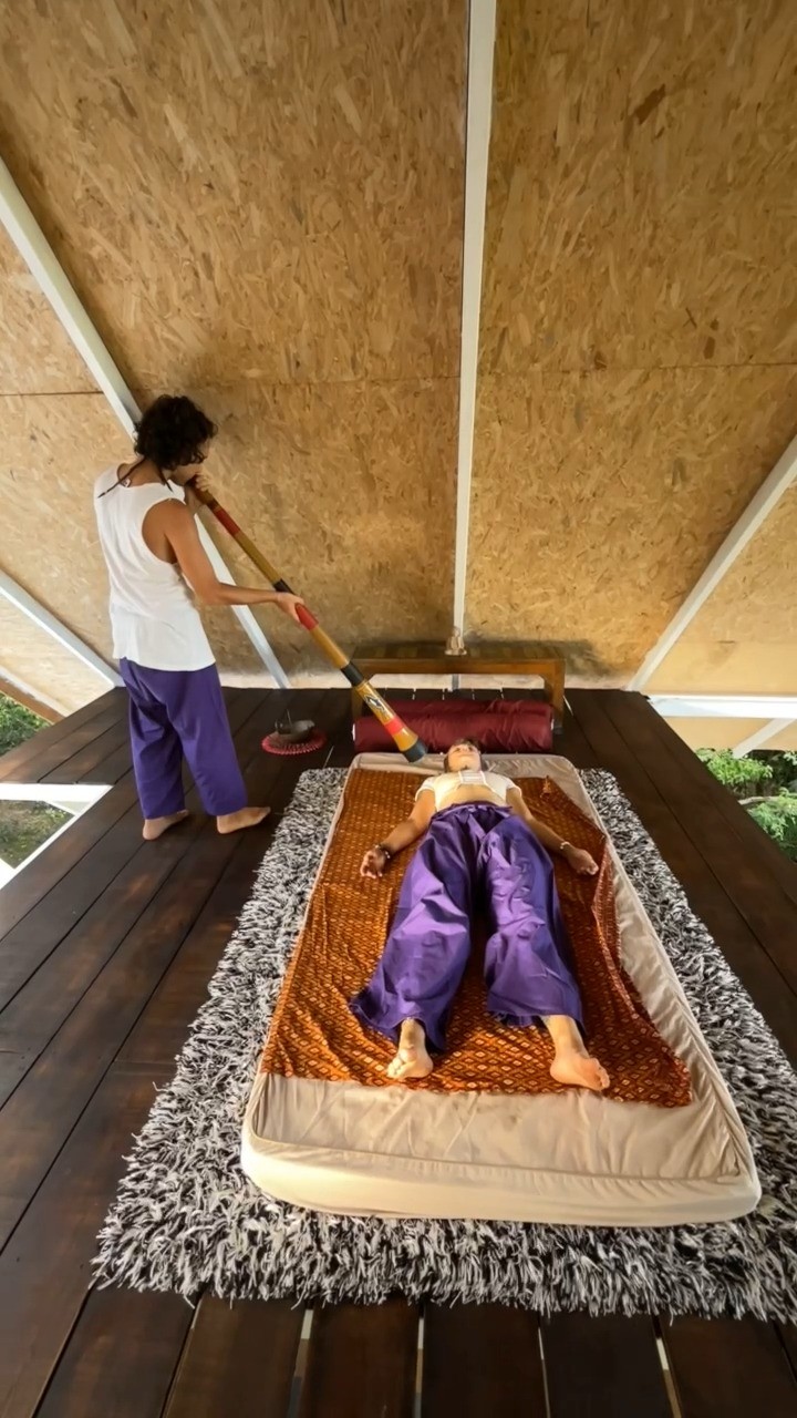 ZenWave — didgeridoo played over a private session
